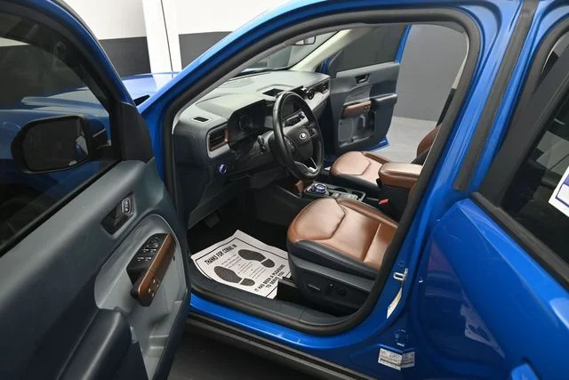 Used 2022 Blue Ford Lariat image 16