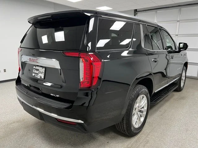2024 GMC Yukon SLT - Photo 10