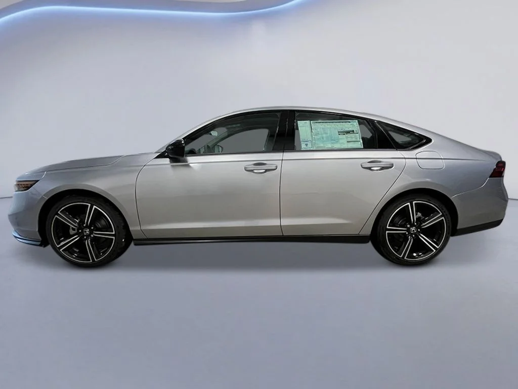 New 2026 Solar Silver Metallic Honda SE 1.5T image 2
