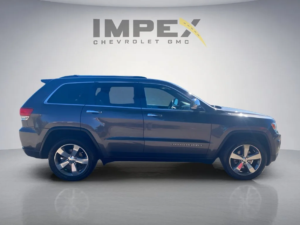 Used 2014  Jeep Limited image 6