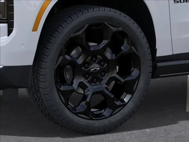 New 2026 Polar White Tricoat Chevrolet High Country image 9