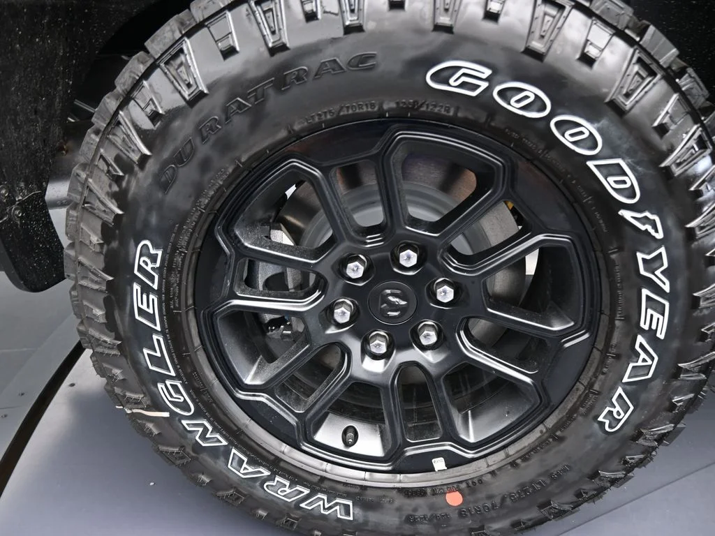 Used 2026 Diamond Black Crystal Pearlcoat Ram Rebel image 37