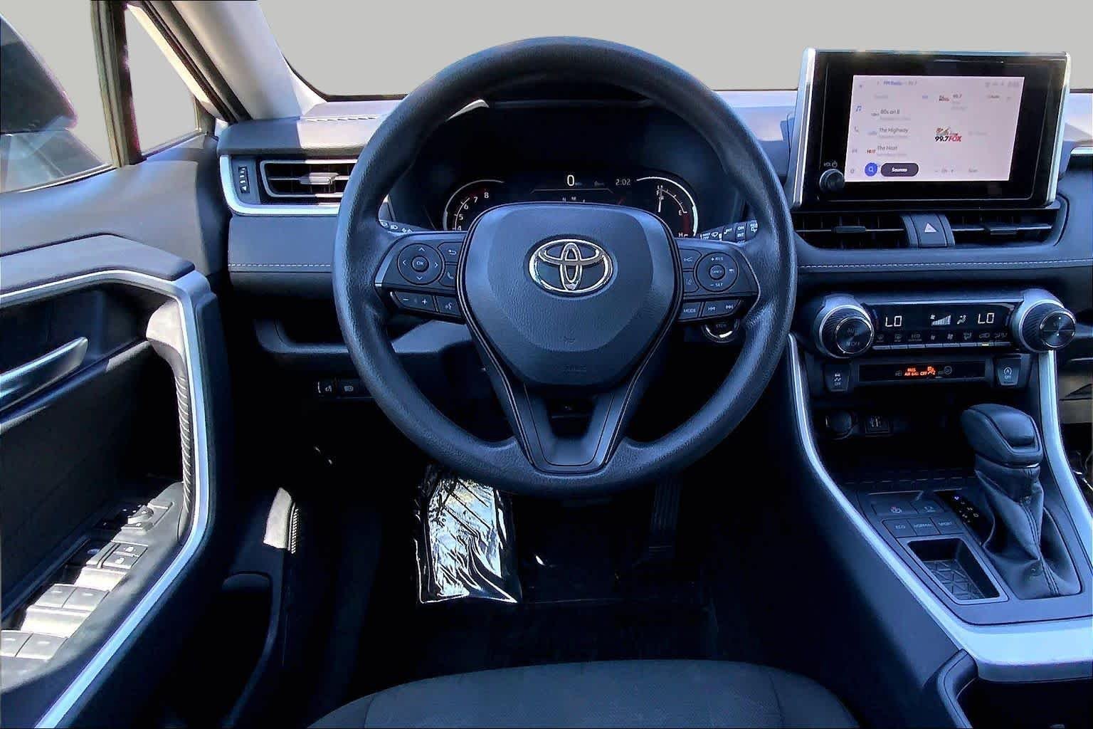 Used 2025 Silver Sky Metallic Toyota XLE image 6