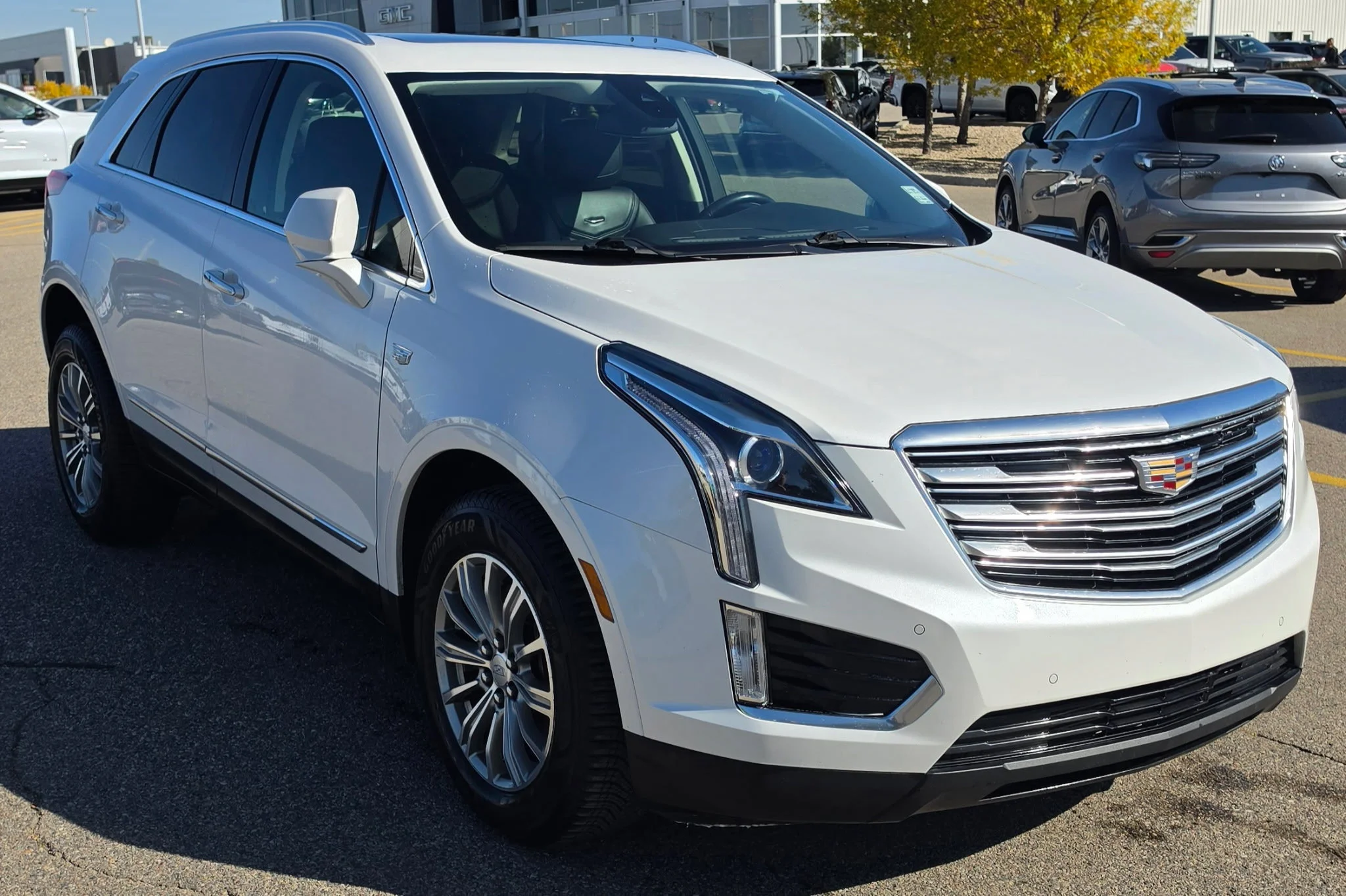 Used 2018 White Cadillac Luxury AWD image 7