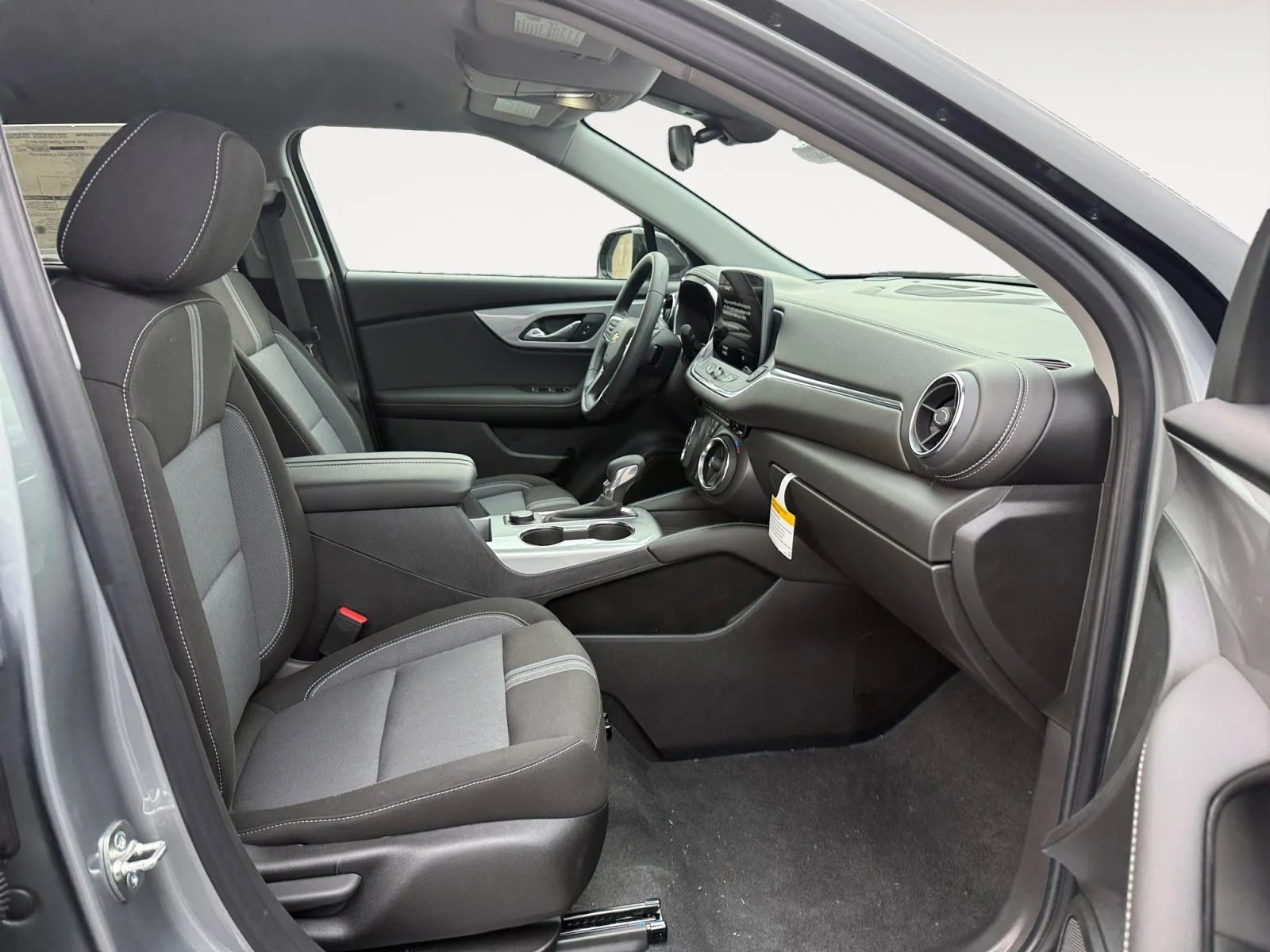 2025 Chevrolet Blazer 2LT - Photo 19