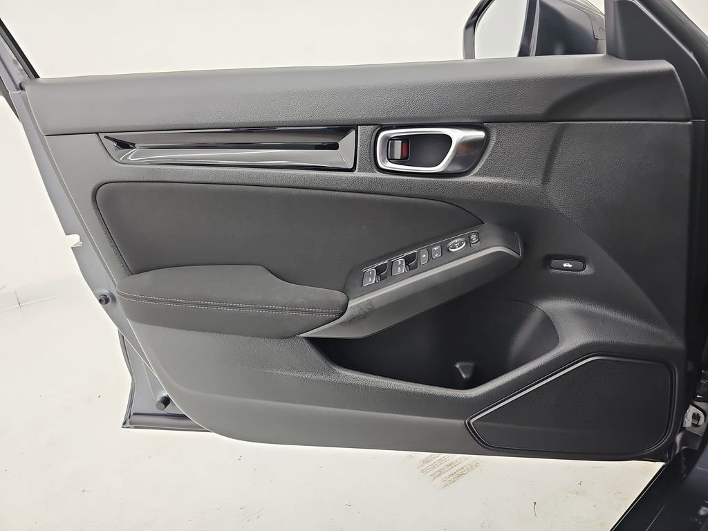 2025 Honda Civic Sport - Photo 29
