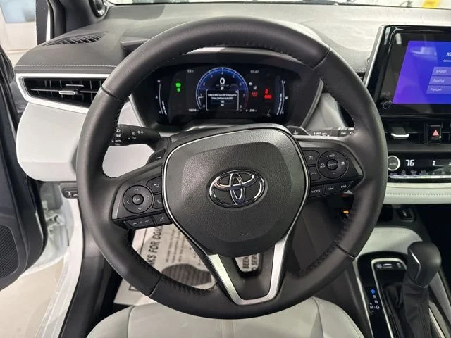 Used 2025 Beige Toyota XSE image 27