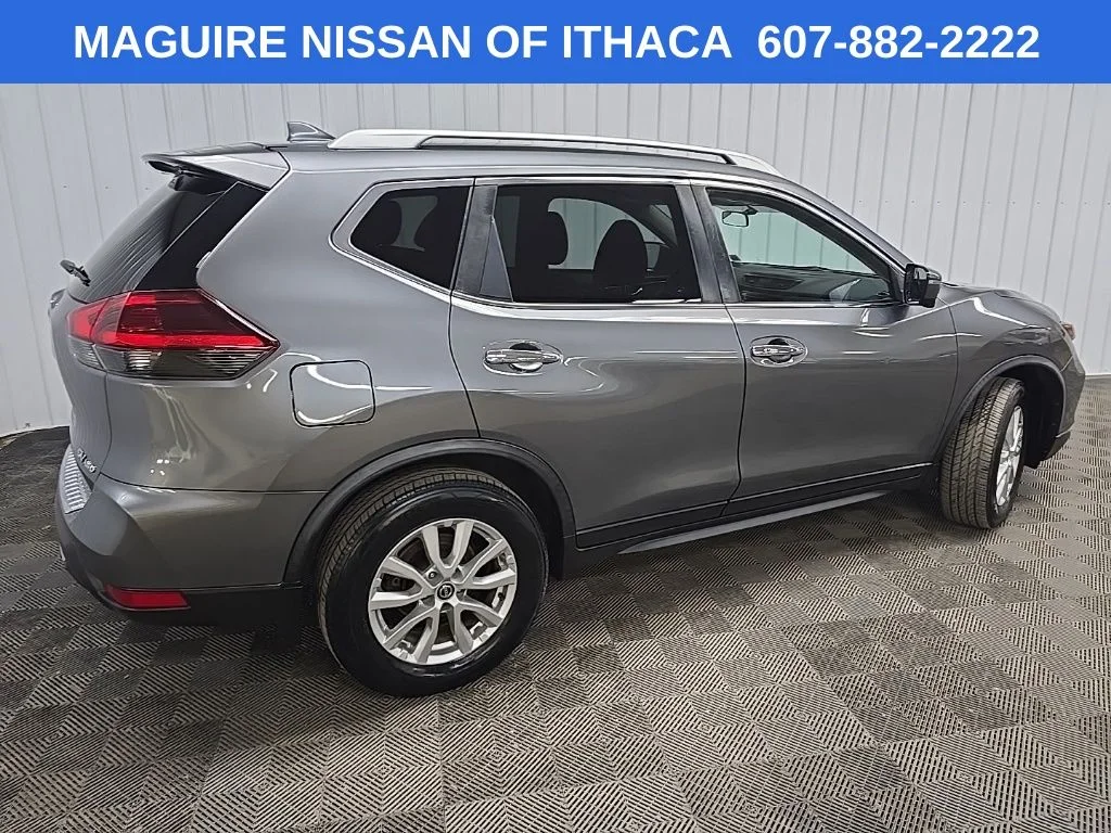 Used 2018 Gray Nissan SV image 3