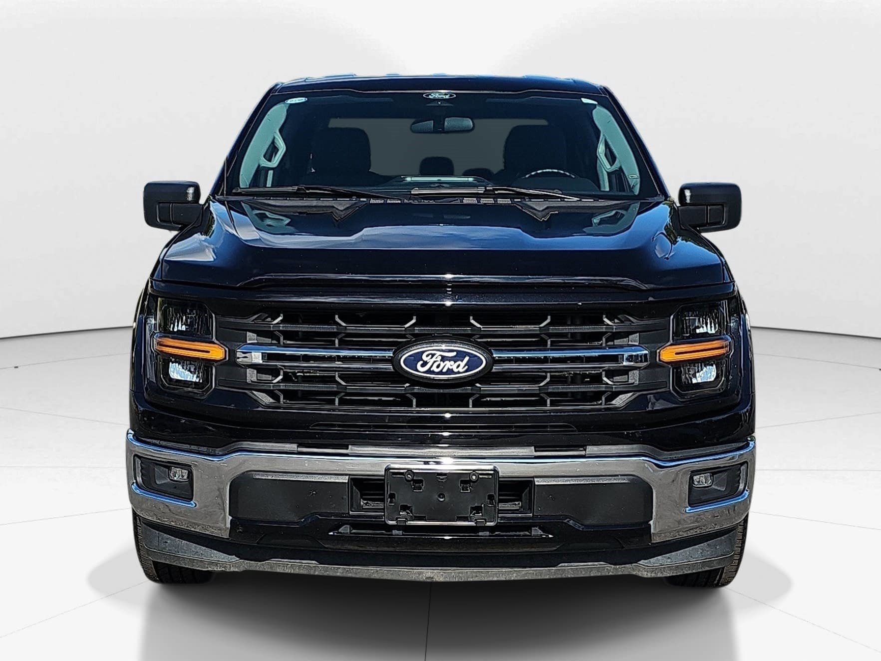 Used 2025 Black Metallic Ford XLT image 8