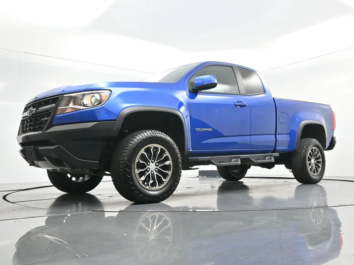Used 2020 KINETIC BLUE METALLIC Chevrolet 4WD ZR2 image 46