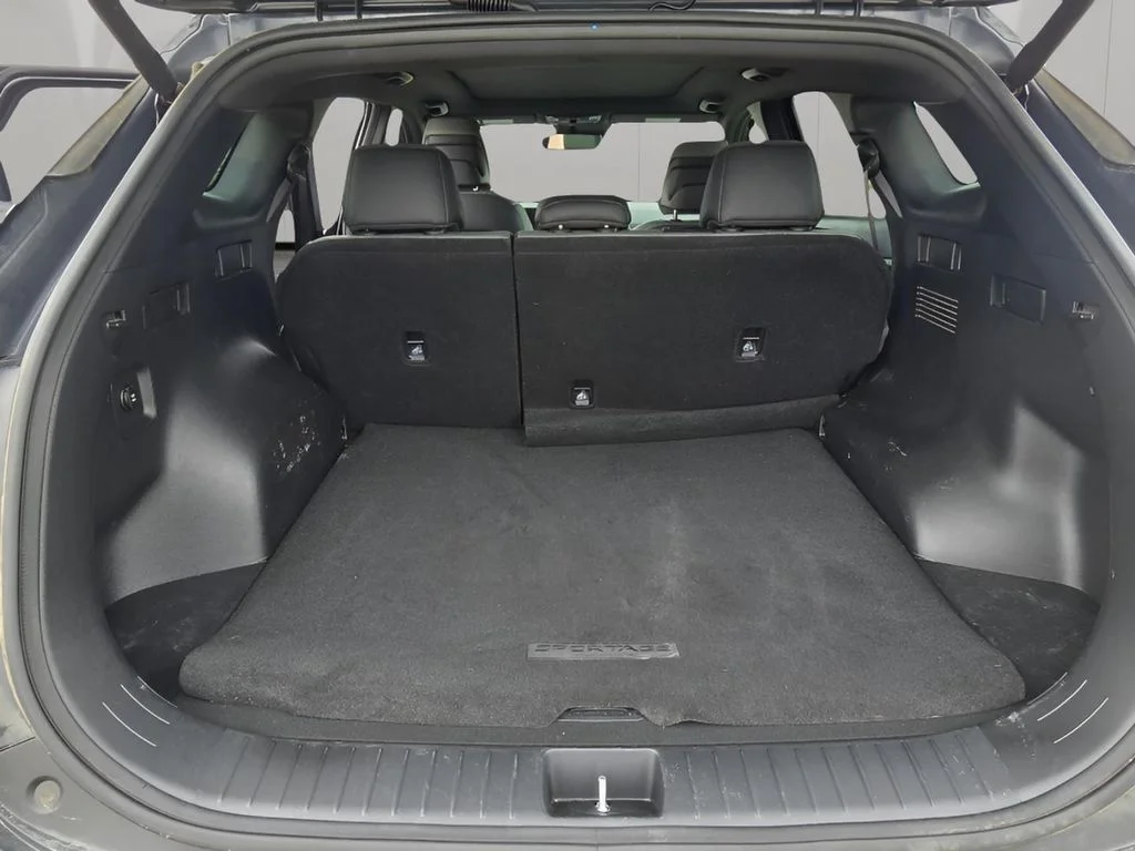 Used 2023 Fusion Black Kia X-Line image 16