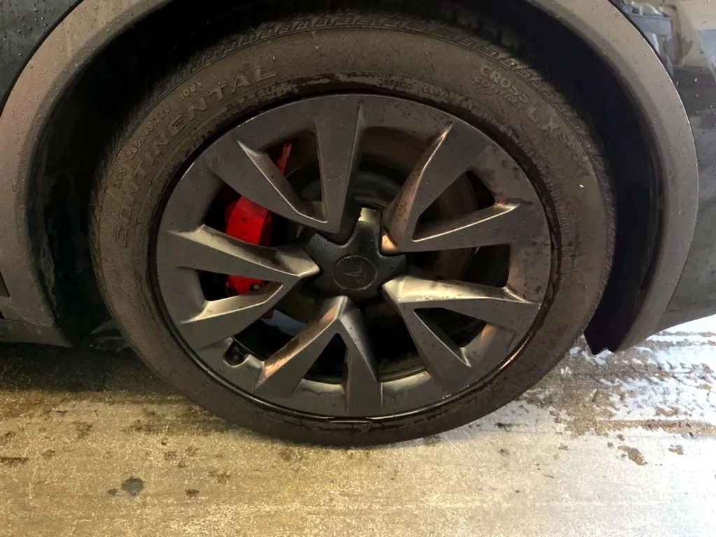 Used 2024 Black Tesla Plaid image 4