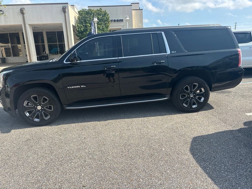 Used 2019 Black GMC SLT image 2
