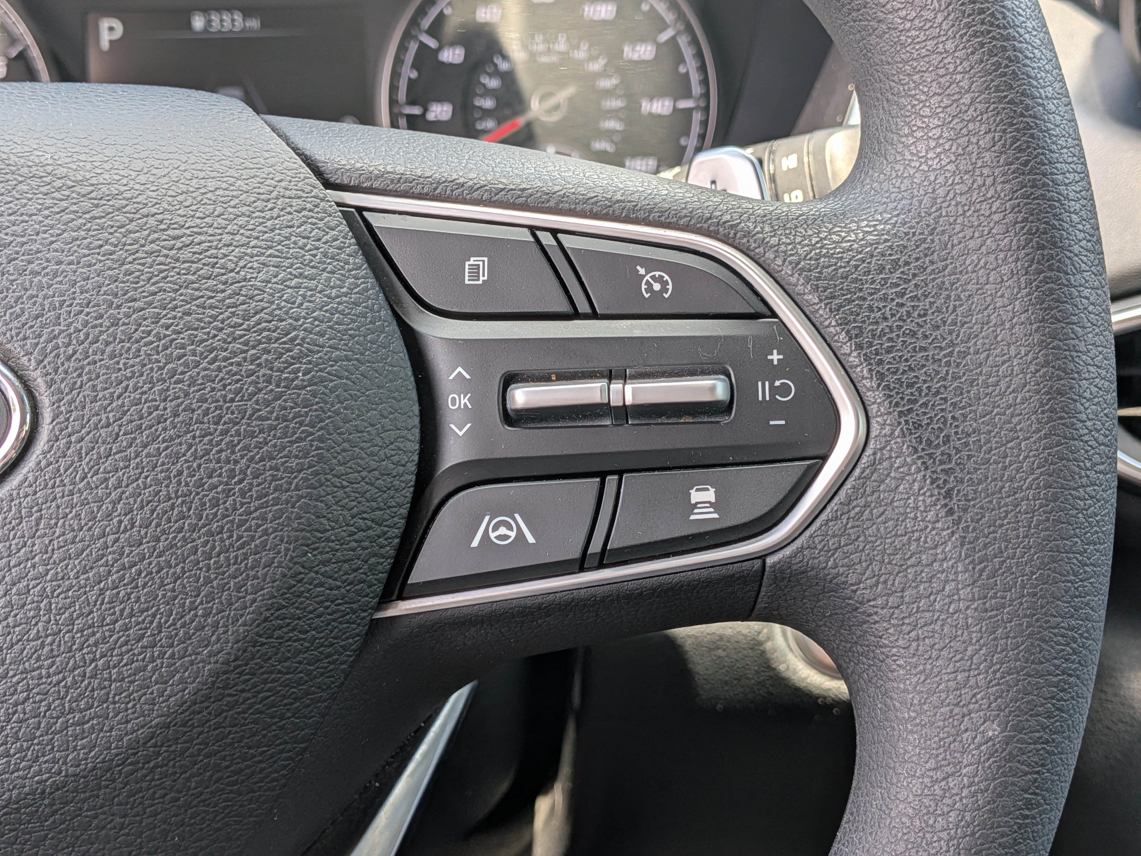 Certified Used 2022 Hampton Gray Hyundai SEL image 25