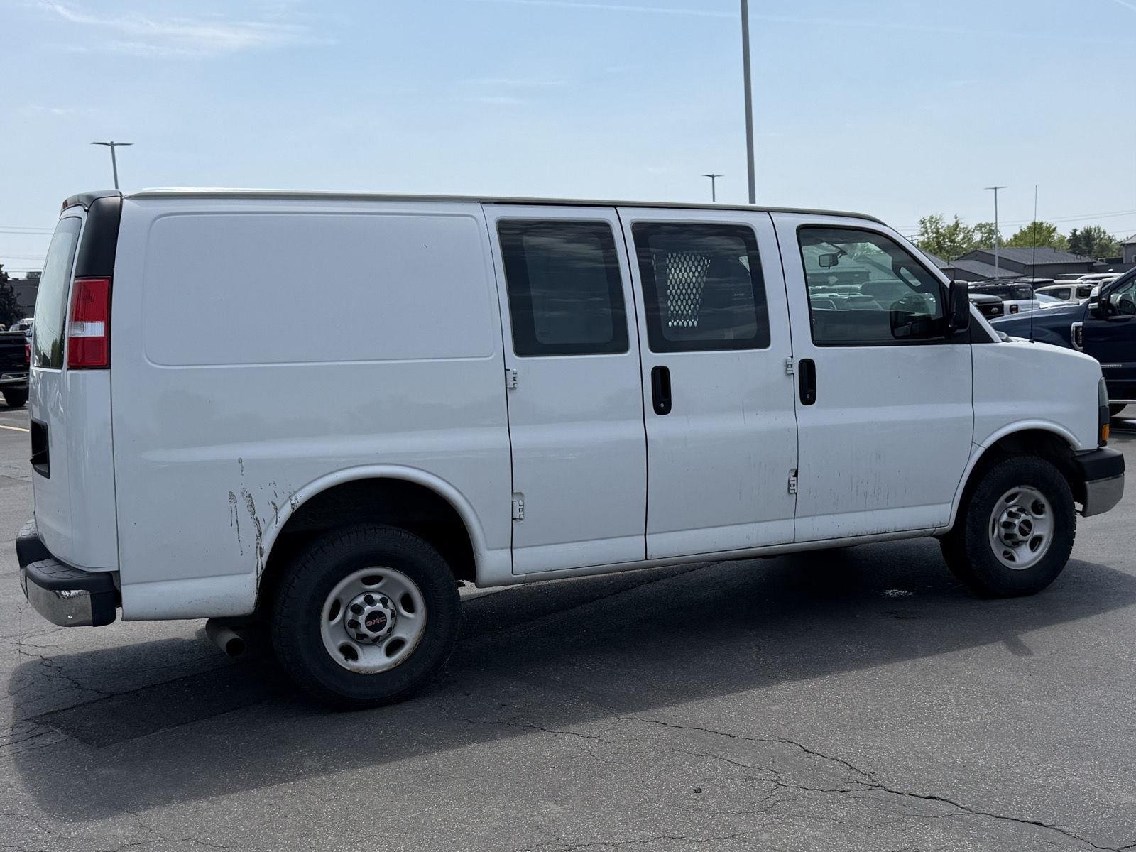 Used 2020 Summit White GMC 2500 image 5