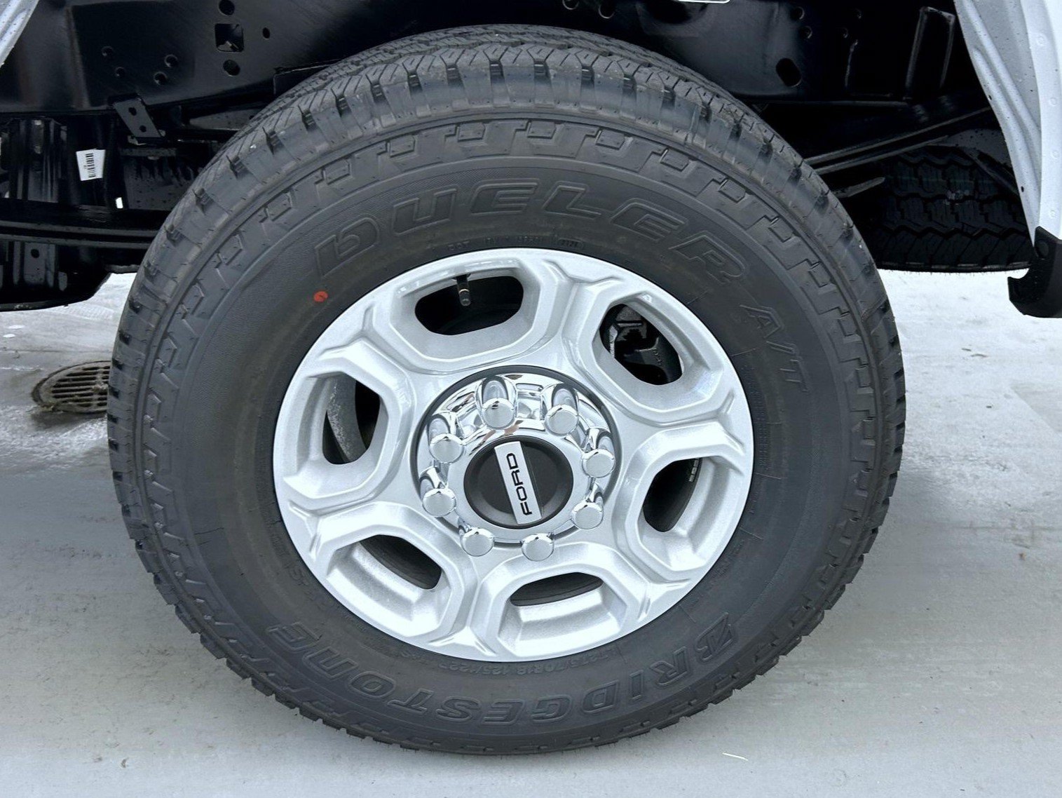 New 2026 Oxford White Ford XLT image 23