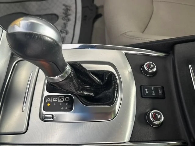 Used 2013 Lapis Blue INFINITI x image 8