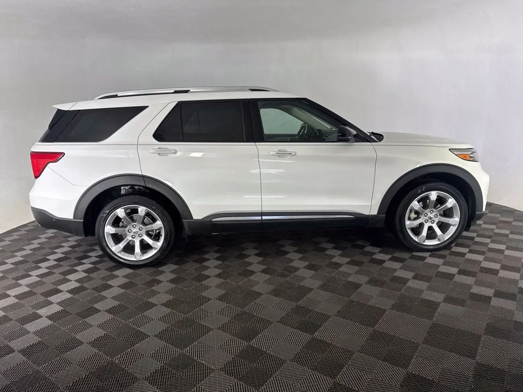Used 2020 White Ford Platinum image 4