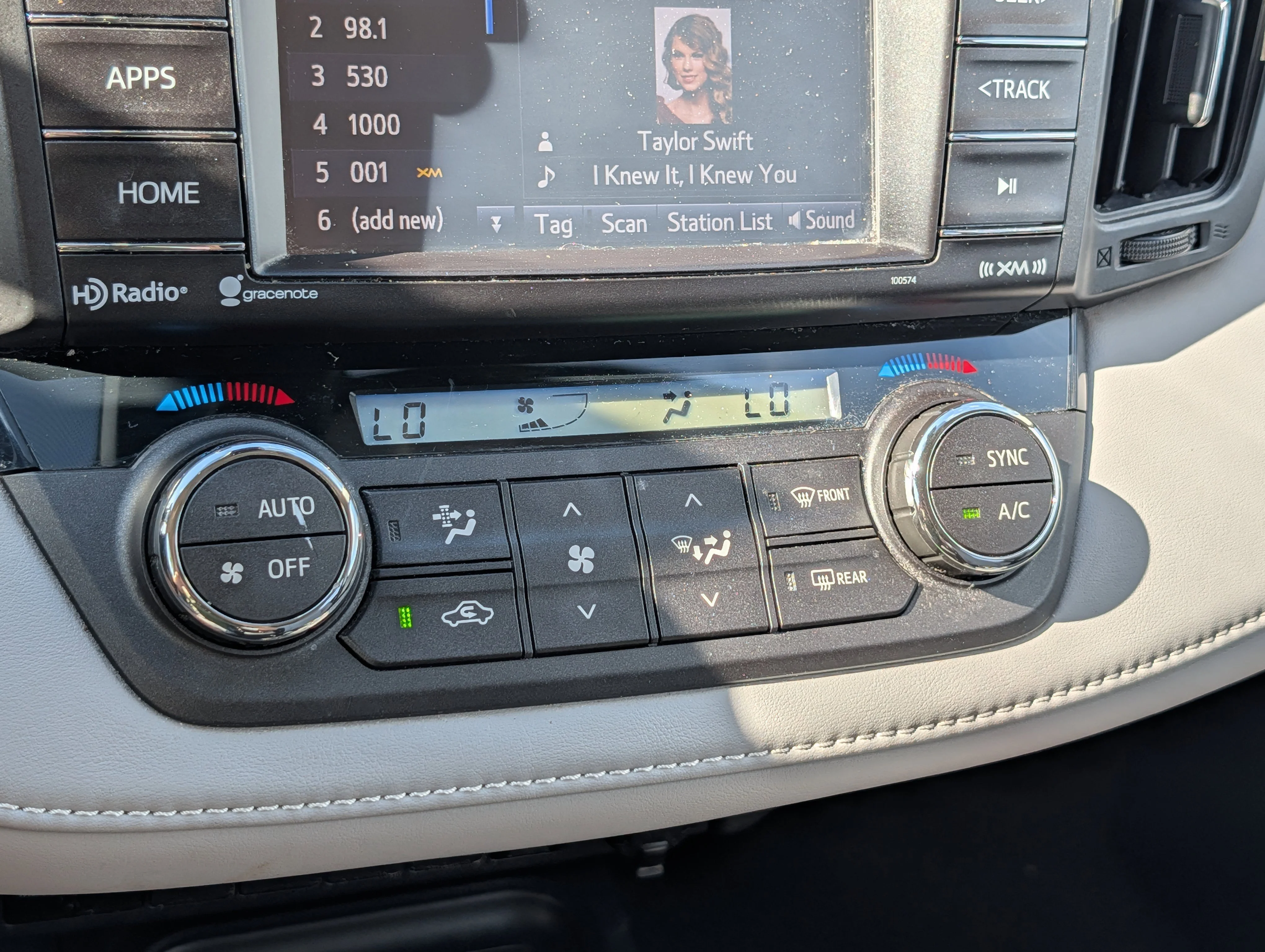 Used 2017 Magnetic Gray Metallic Toyota XLE image 23