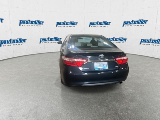 Used 2015 Gray Toyota SE image 9