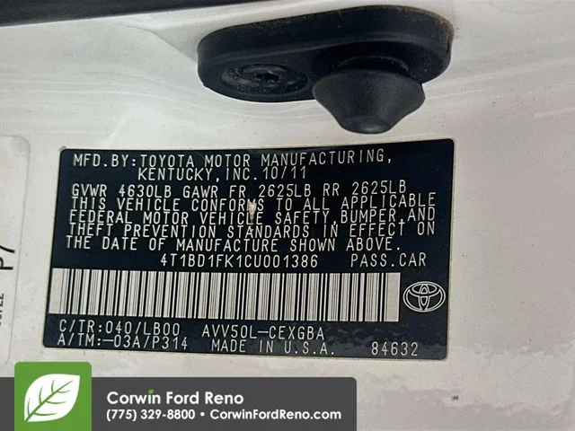 Used 2012 Super White Toyota XLE image 33