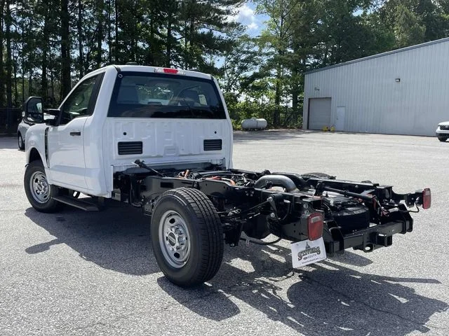 New 2025 White Ford XL image 25