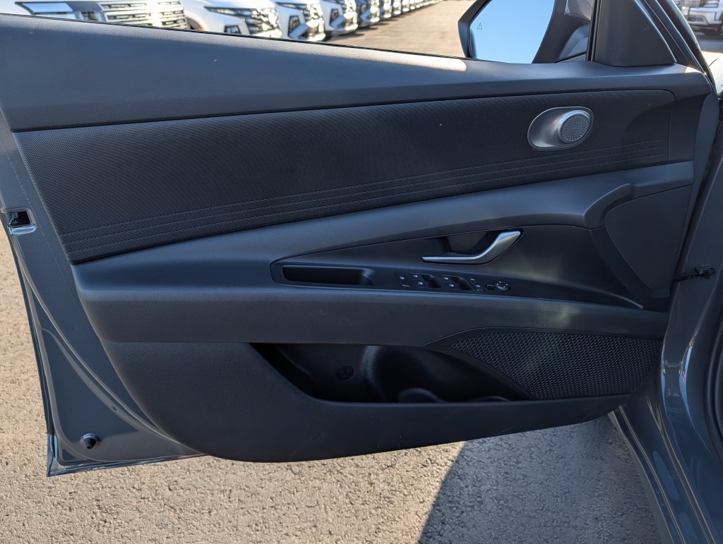 2026 Hyundai Elantra SE - Photo 15