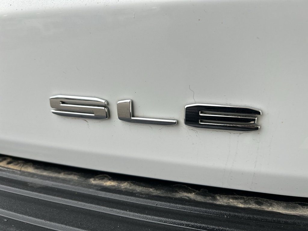 2024 GMC Yukon SLE - Photo 8