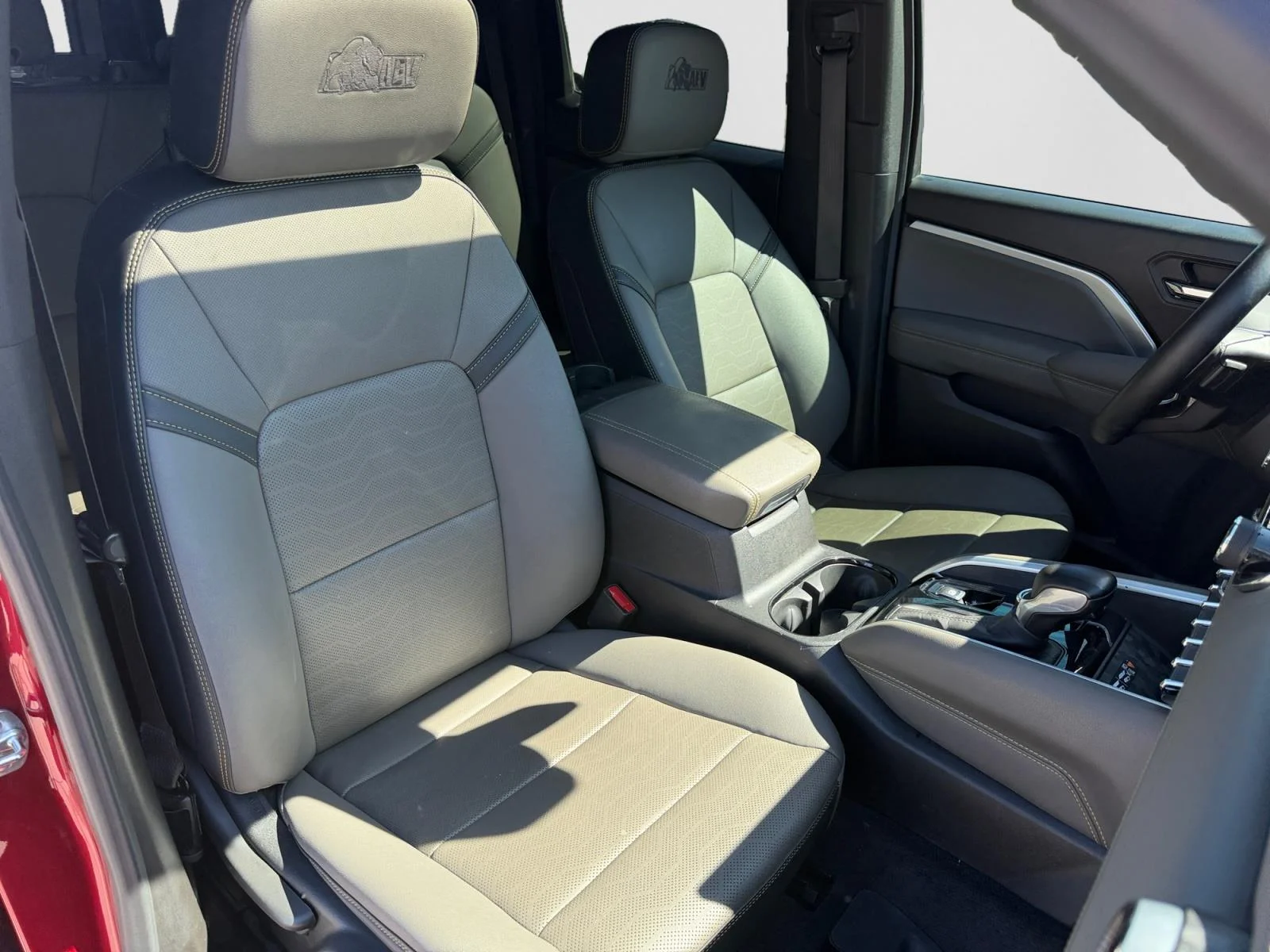 2024 Chevrolet Colorado ZR2 - Photo 17