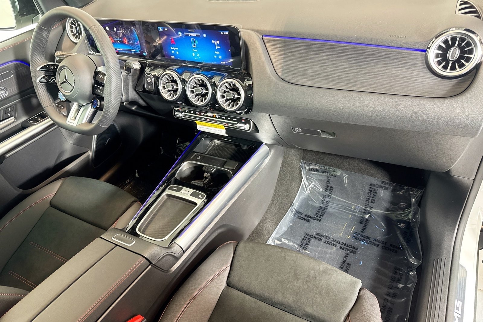 New 2026 Polar White Mercedes-Benz AMG® GLA 35 image 27