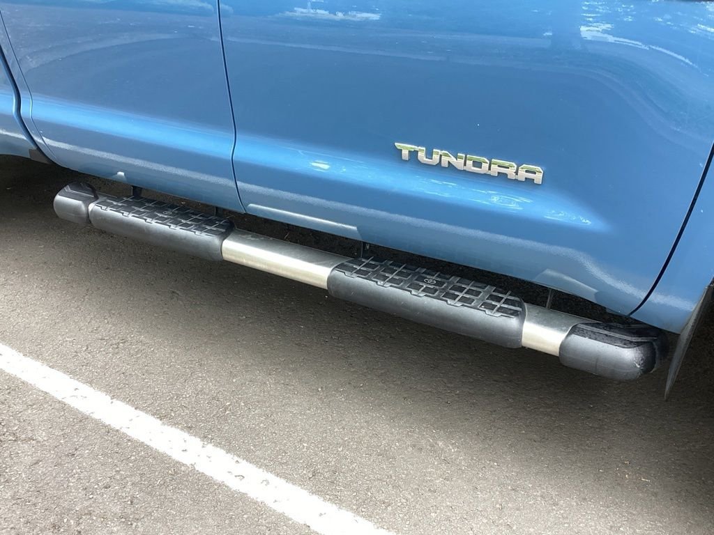 Used 2019 Blue Toyota SR5 image 7