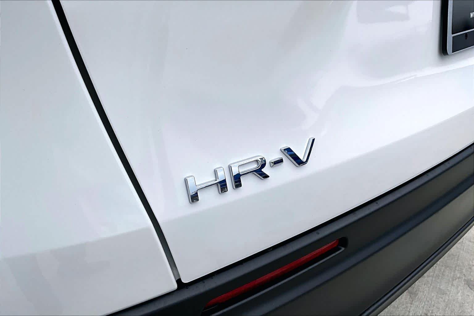 Used 2026 Platinum White Pearl Honda LX image 15