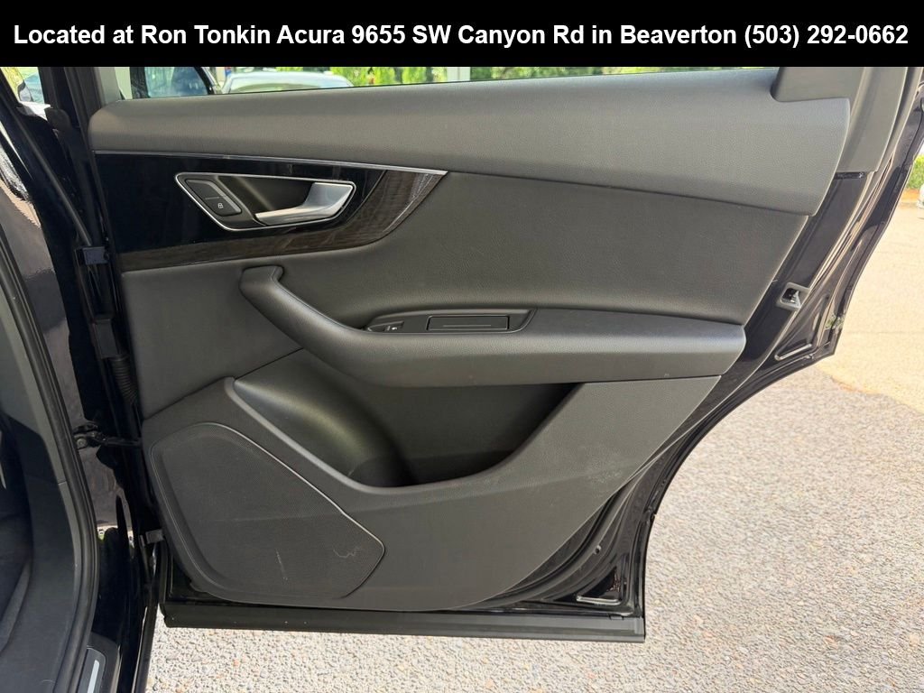 Used 2019 Night Black Audi 55 Premium image 32