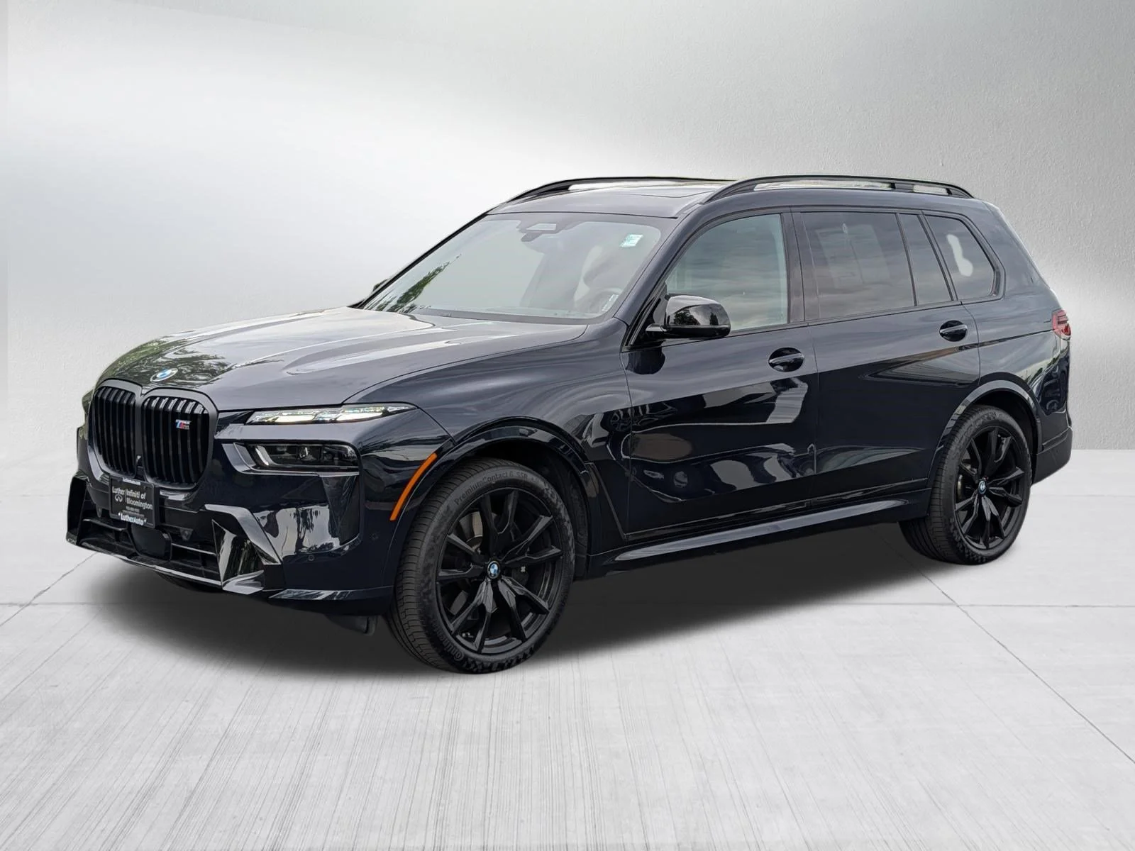 Used 2024 Carbon Black Metallic BMW M60i image 3