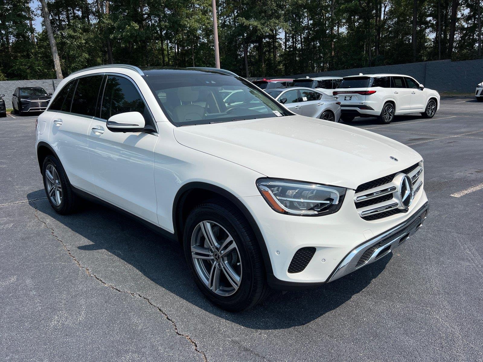 Used 2022 TAN Mercedes-Benz GLC 300 image 3