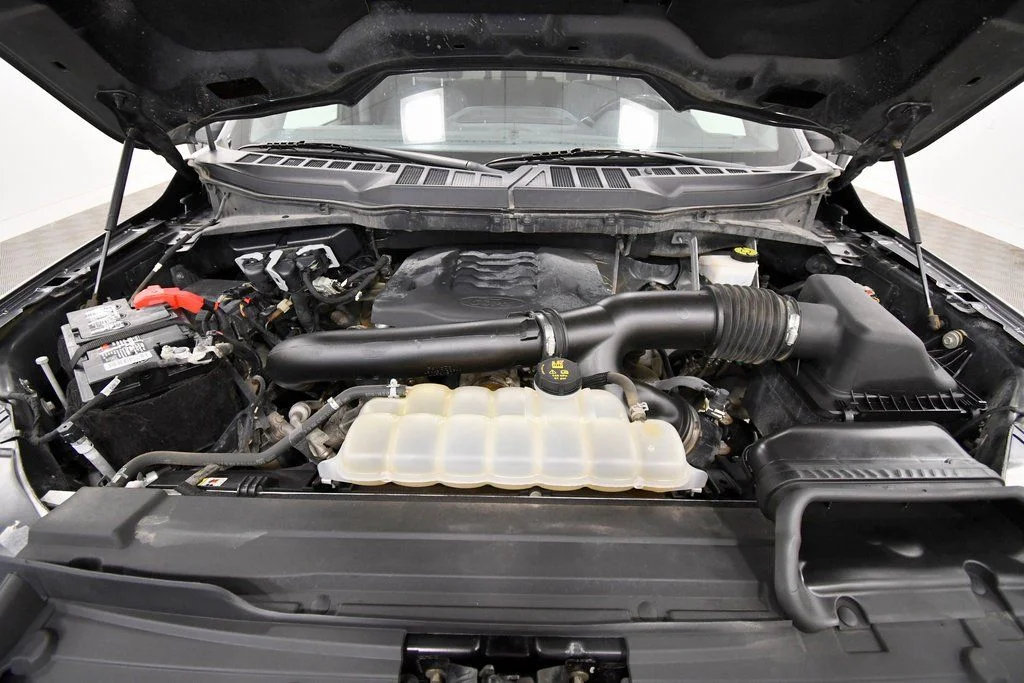 Used 2022 Gray Ford XLT image 12