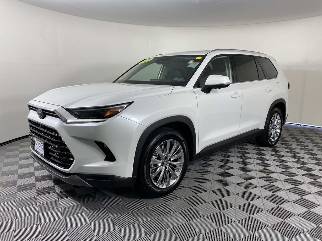 Used 2025 Beige Toyota Platinum image 4