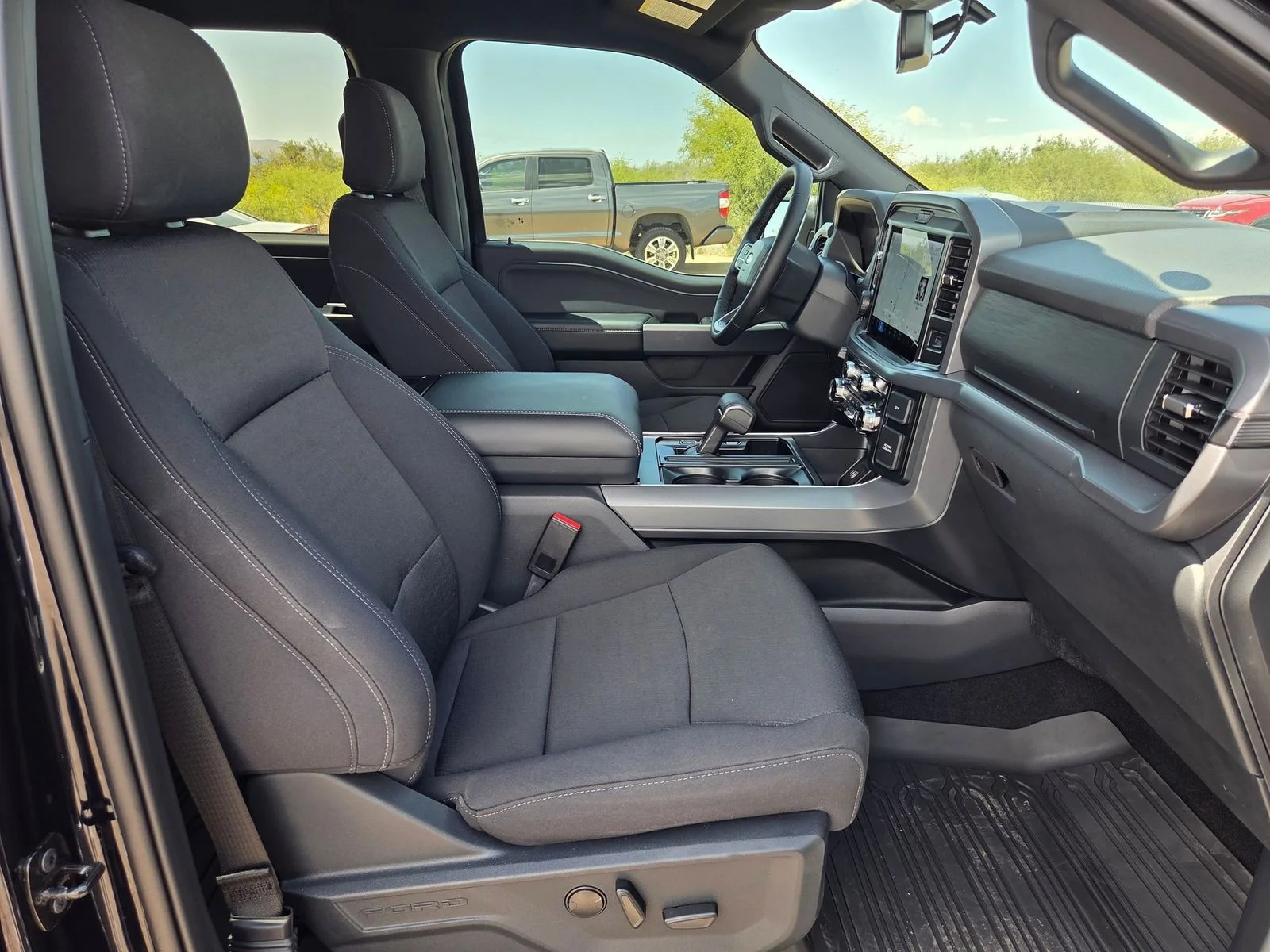 New 2026 Antimatter Blue Metallic Ford XLT image 28