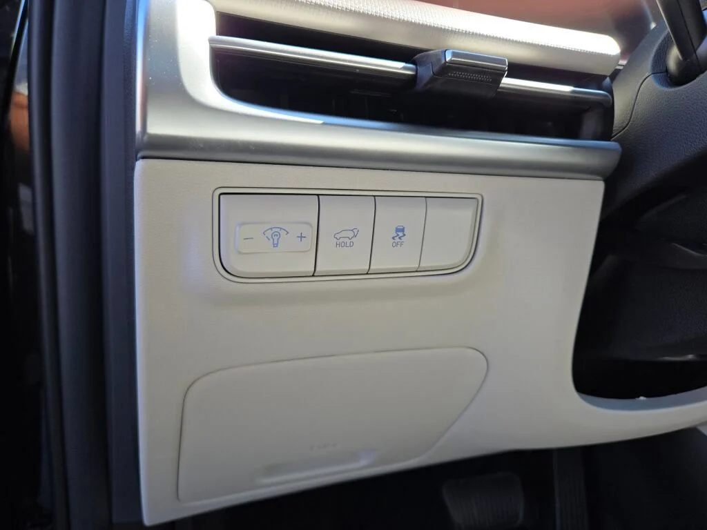 Used 2026 Black Hyundai SEL image 22