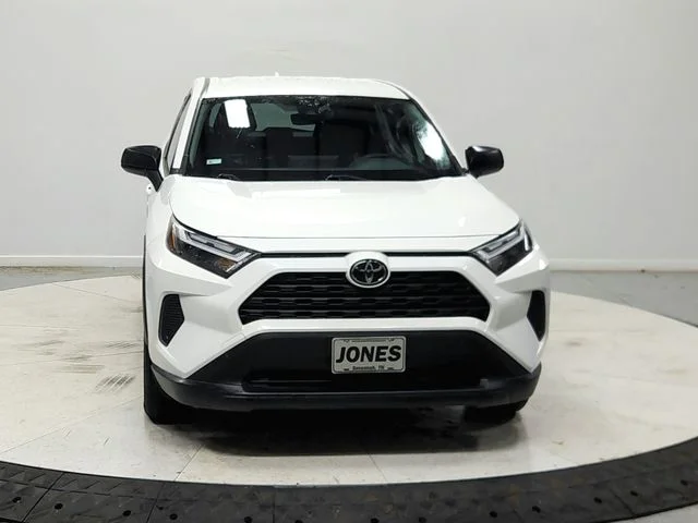 Used 2023 White Toyota LE image 3