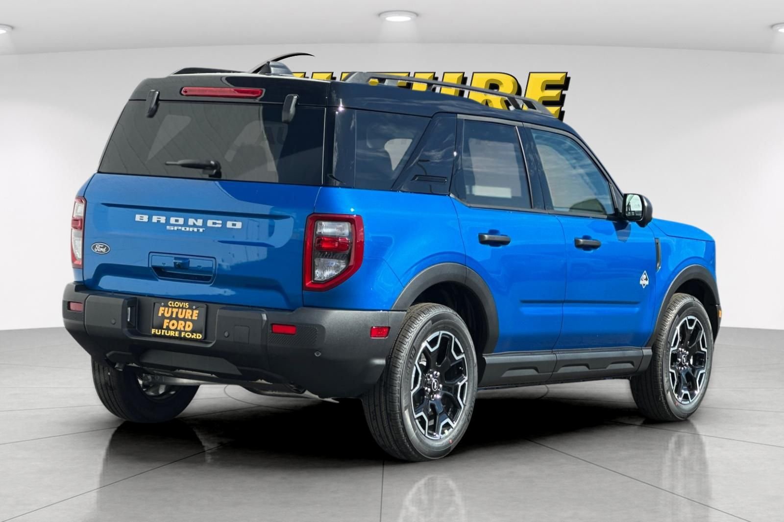 Used 2026 Blue Ford Outer Banks image 3