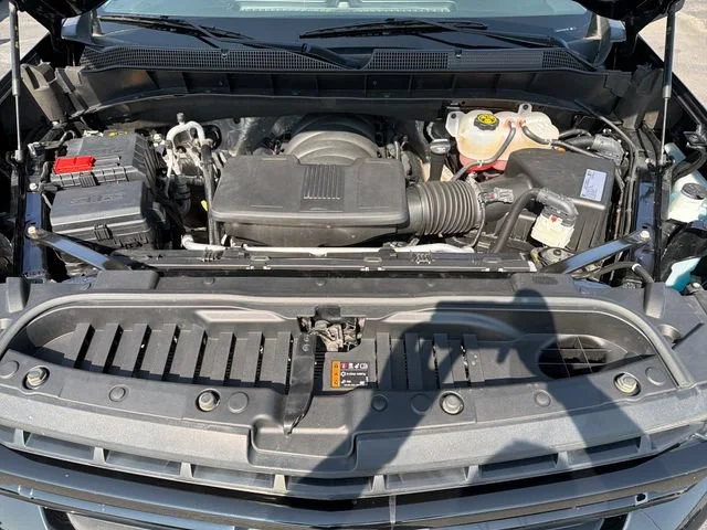 Used 2021 BLACK Chevrolet RST image 24