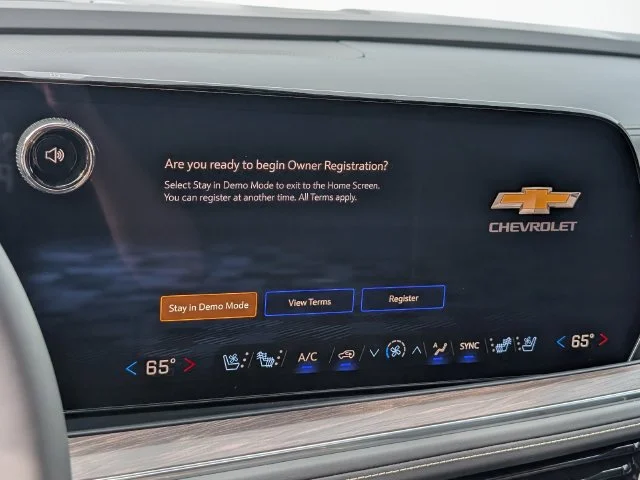 New 2027 Polar White Tricoat Chevrolet Premier image 23