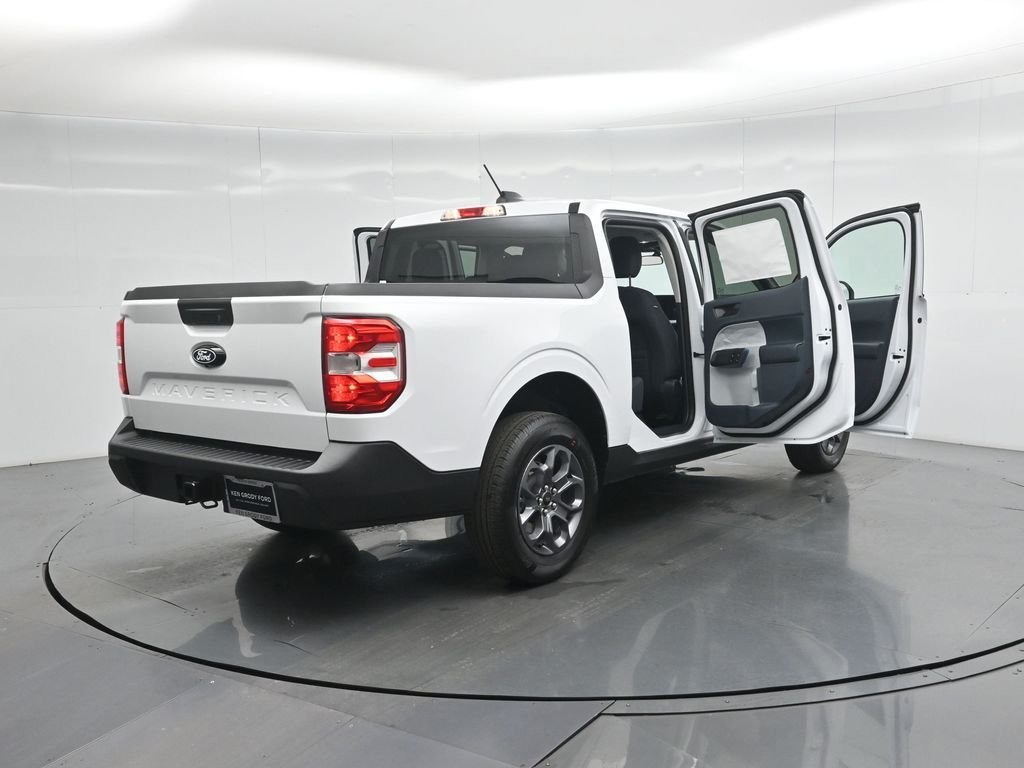 New 2026 Oxford White Ford XLT image 5