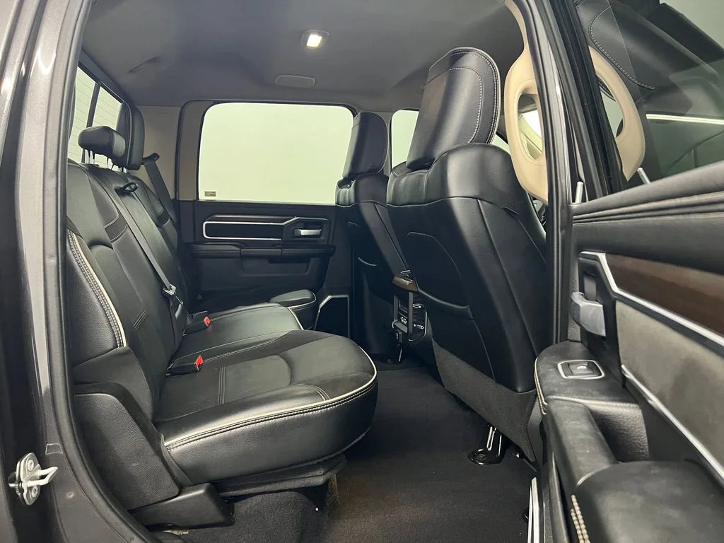 Used 2022 Granite Crystal Metallic Clearcoat Ram Laramie image 23
