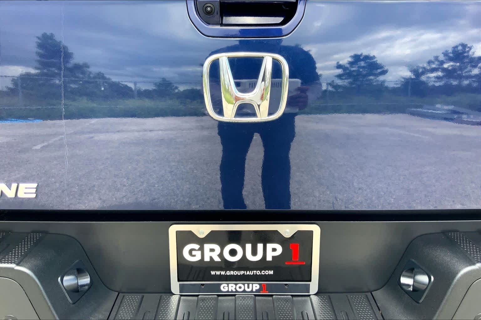Used 2023 Obsidian Blue Pearl Honda RTL-E image 10