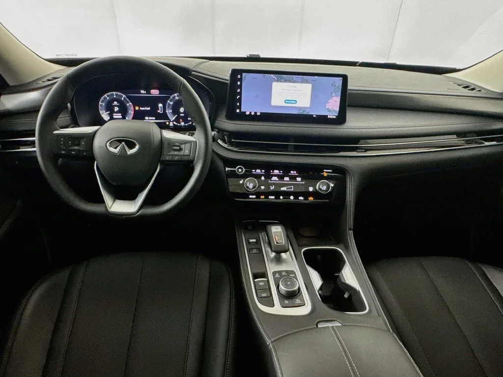 Certified Used 2027 White INFINITI PURE image 30