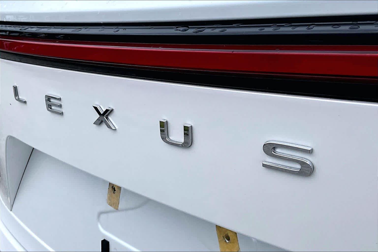 Used 2024 Eminent White Pearl Lexus  image 31