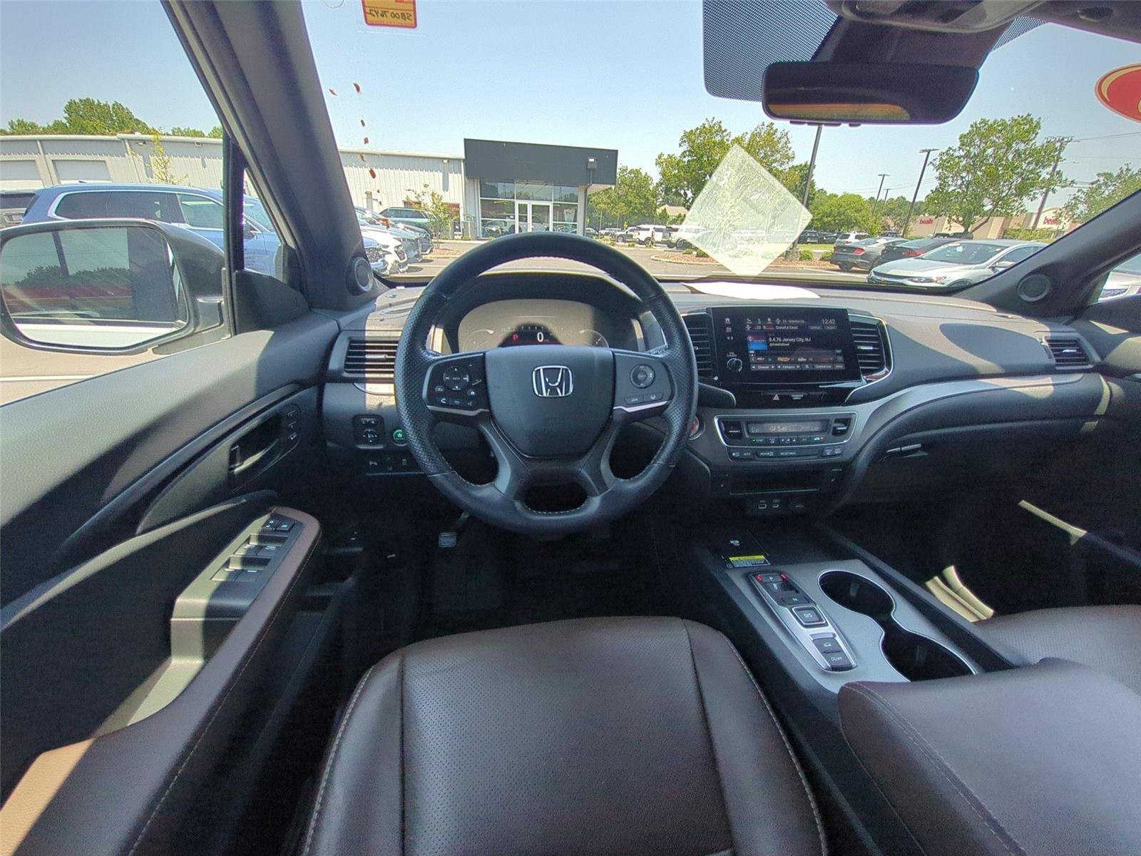 Used 2025 Platinum White Pearl Honda EX-L image 50