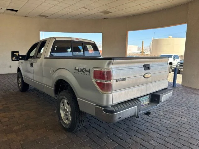 Used 2011 Silver Ford XLT image 2